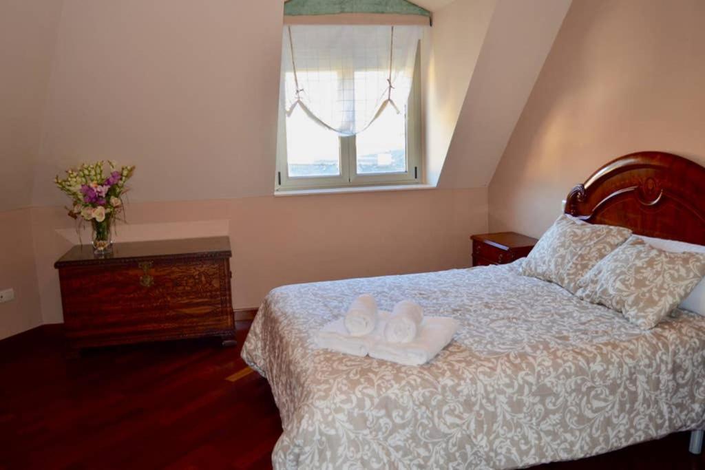 Fantastico Duplex De 4 Habitaciones En El Camino Ingles. Puentedeume Dış mekan fotoğraf